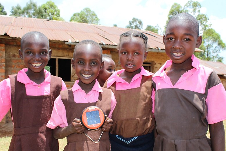 SolarAid's tweet image. Clean energy is improving the health &amp;amp; education prospects of women across the world #InternationalWomensDay