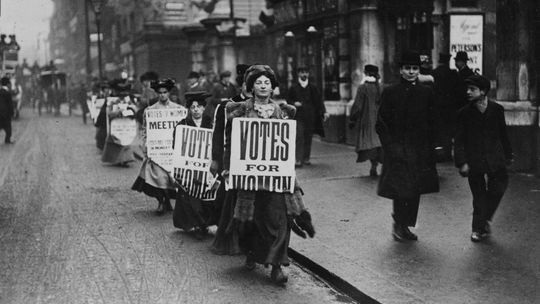 danielbarnbeck's tweet photo. Liebe Frauen fordert eure Rechte, aber das ganze Jahr!
#TagderFrau #feminismus #Suffragetten
https://t.co/AZ7rMiVxM1 https://t.co/ydgwXniWd8