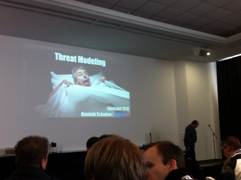 anstuc's tweet photo. "Threat Modeling" von @dschadow beginnt vielversprechend :-) #javaland2016 https://t.co/TOOFnkboRF