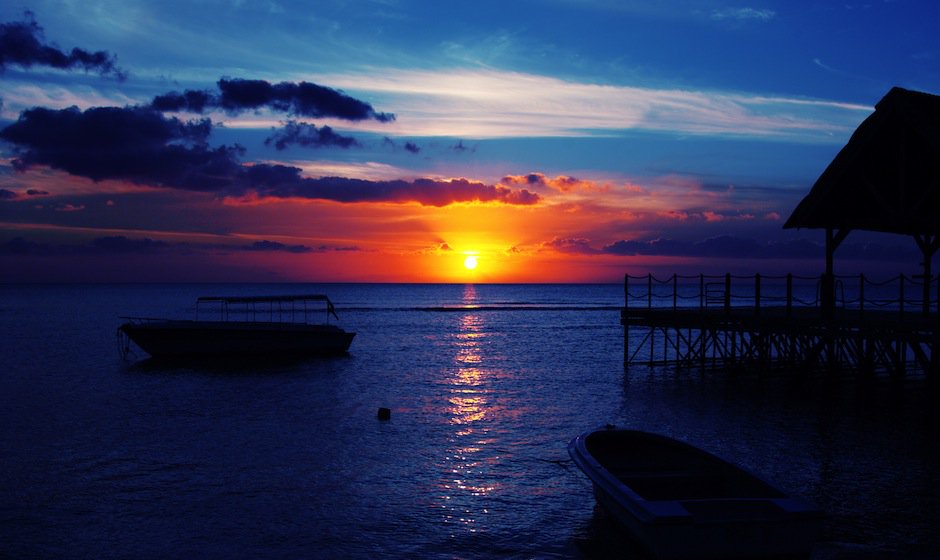 airmauritius's tweet photo. A5) A sunset at Trou aux biches, simple as that. #ttot #Mauritius https://t.co/BMJOwy6gAo https://t.co/68aGueMbmg