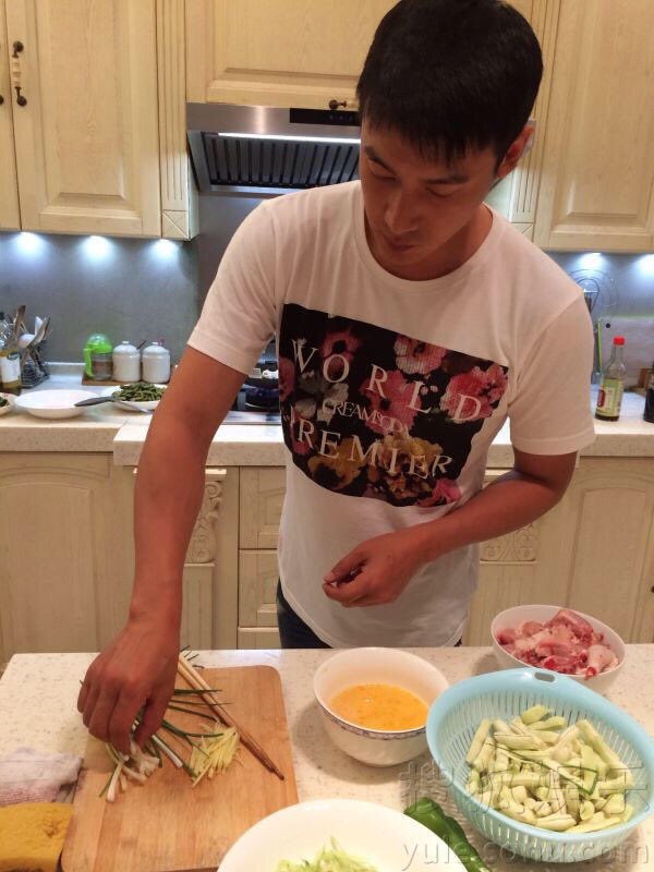 ChineDirect's tweet image. Pour la #journeeDeLafemme, certaines entreprises en #Chine ont accordé 1/2 journée à leurs employées #WomensDay