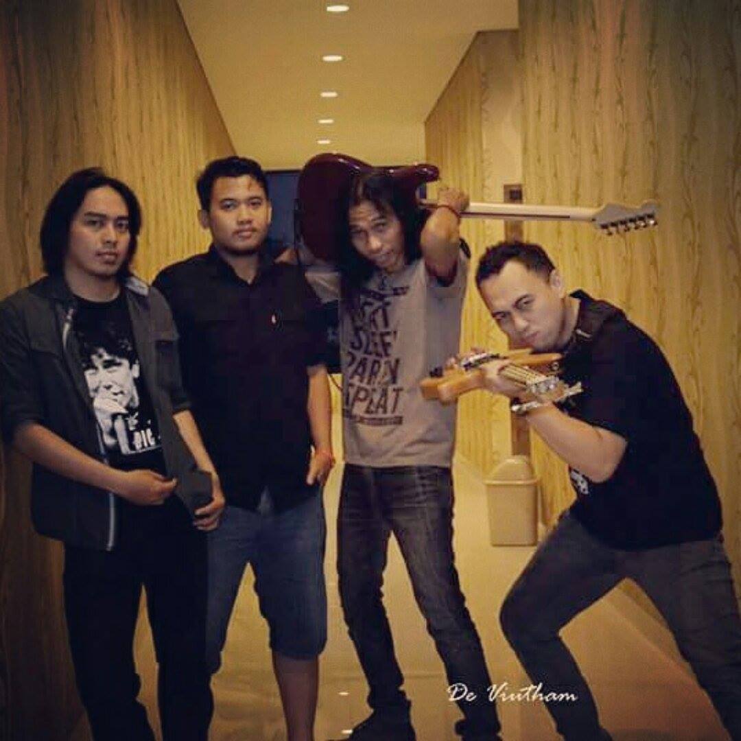 Big X live performanced at 
<a href="/summareconbkasi/">Summarecon Bekasi</a> #BCAC3 #IEMusics