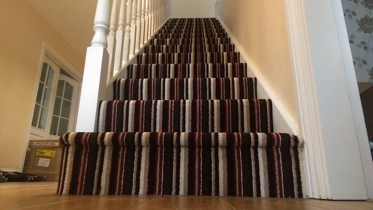 CarpetStyle_ltd's tweet photo. Kingsmeads artwork 45 stripe boheme #carpet #flooring @Kingsmeadcpts https://t.co/nTK2ZrdPz0