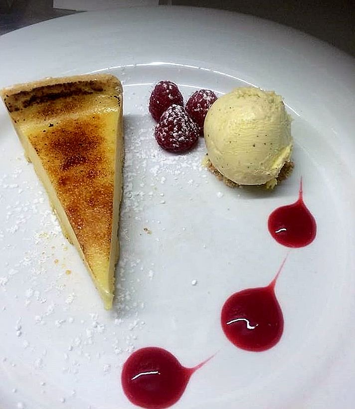 come alone today and get a wonderful hot lunch to get you through the day.
#food #chelmsford #eat #fishandchips #yum