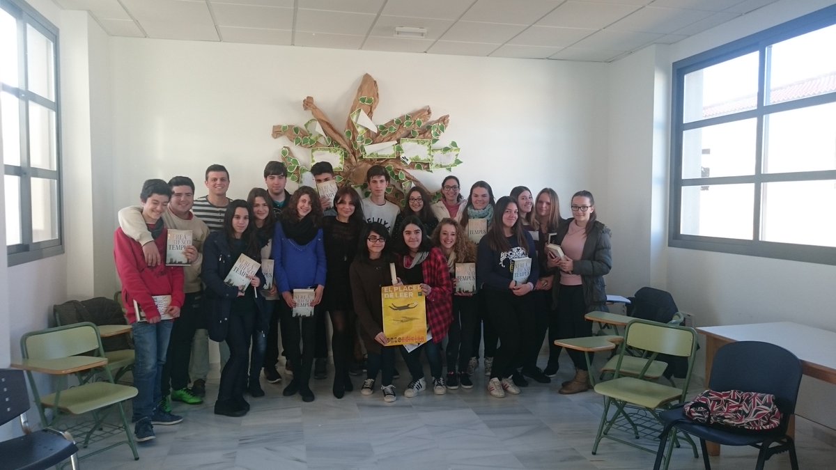 EPDL_Pilas's tweet photo. @epdlsevilla ¡¡Que buen "Tempus" pasamos ayer con @nereariesco!! Muchísimas gracias por su visita. https://t.co/xAnLLo4Uv8