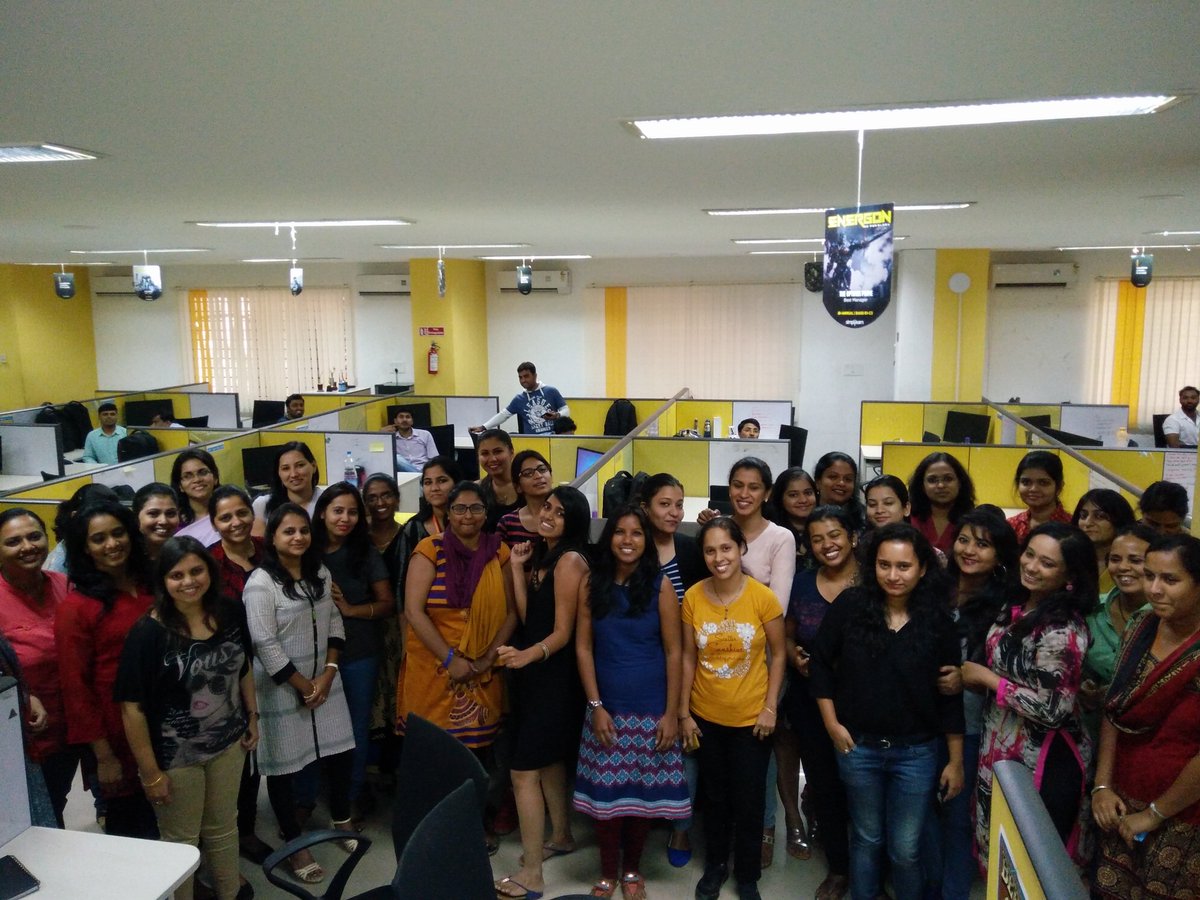 simplilearn's tweet photo. @simplilearn  Celebrates  Womanhood! 
Happy Women's Day to every woman out there! #SheTakesCharge https://t.co/JrsDwhiZNS