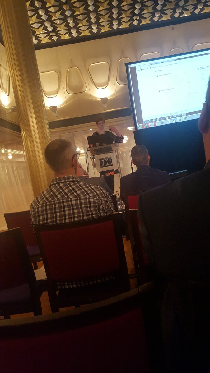 isedouwes's tweet photo. very much very usefull tips of @iloonellen when starting with #oraclepaas #oracledbcs #apexworld @OGh_nl https://t.co/m7M8GgO3lu