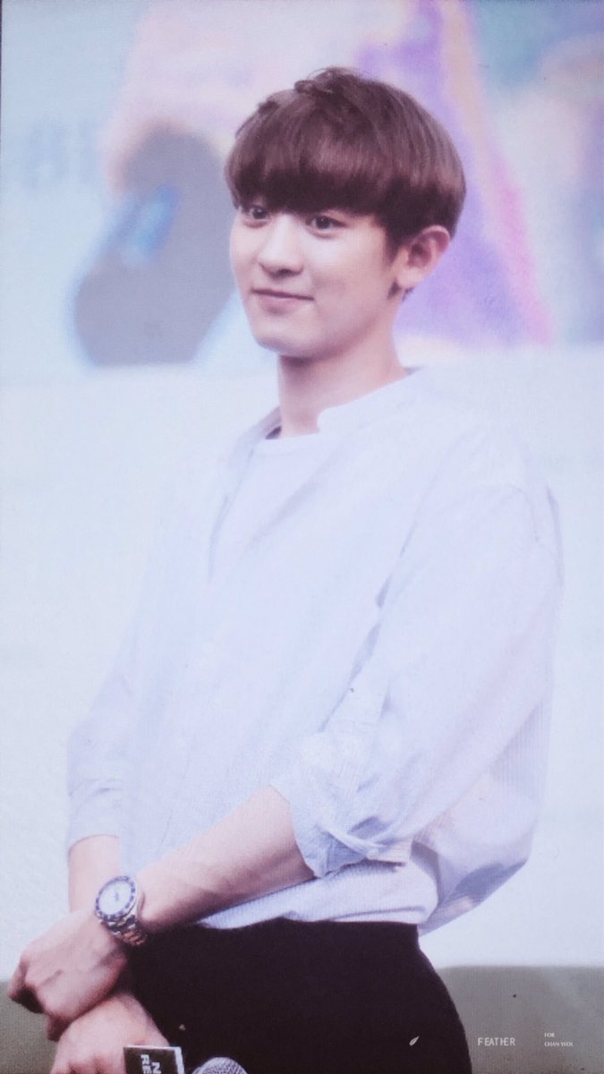 feather_61's tweet photo. 160308 #찬열 😭😭😭 https://t.co/N2bN6eAw6u