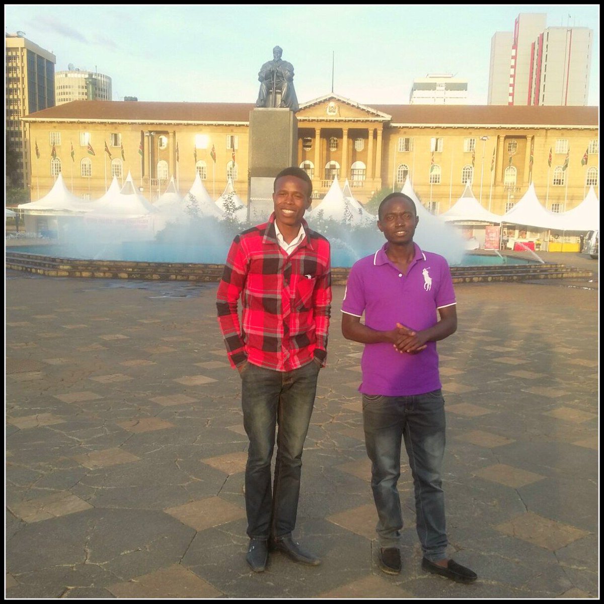 sammymbokx's tweet photo. My Best bro.... https://t.co/lWir3FbAlO