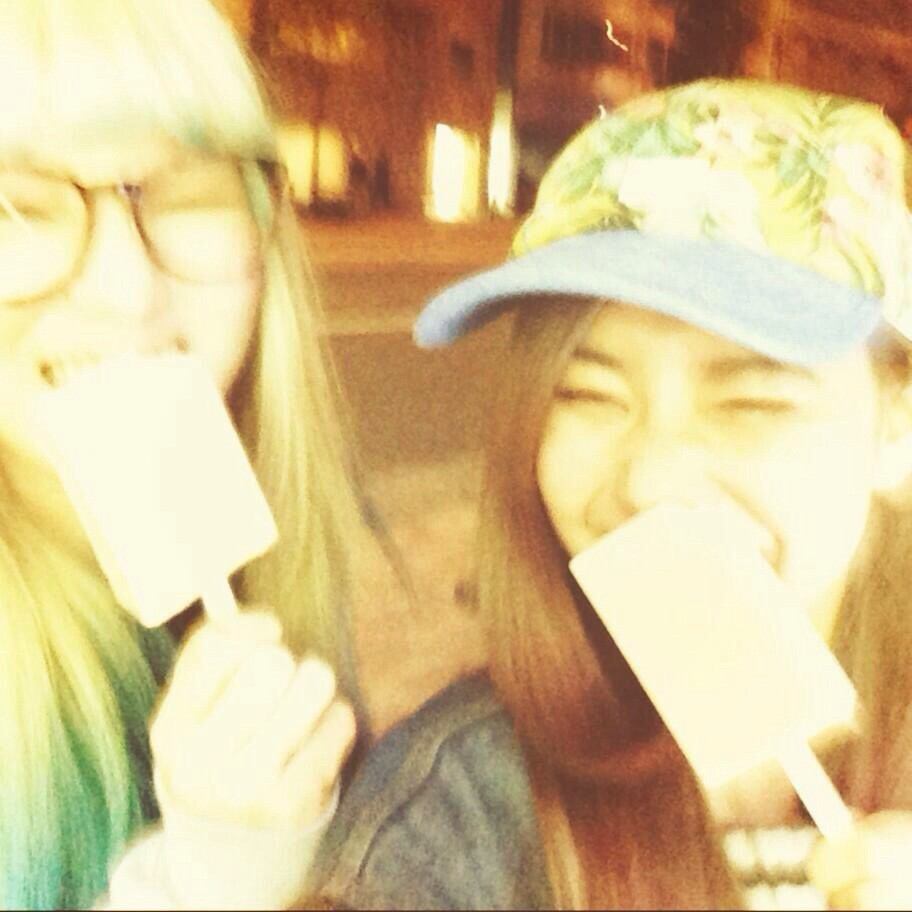 MeiScandal's tweet photo. 仲のいい2人です。▽▼▽▼

#てぃも
#まみたす https://t.co/RSwKVfPnH8