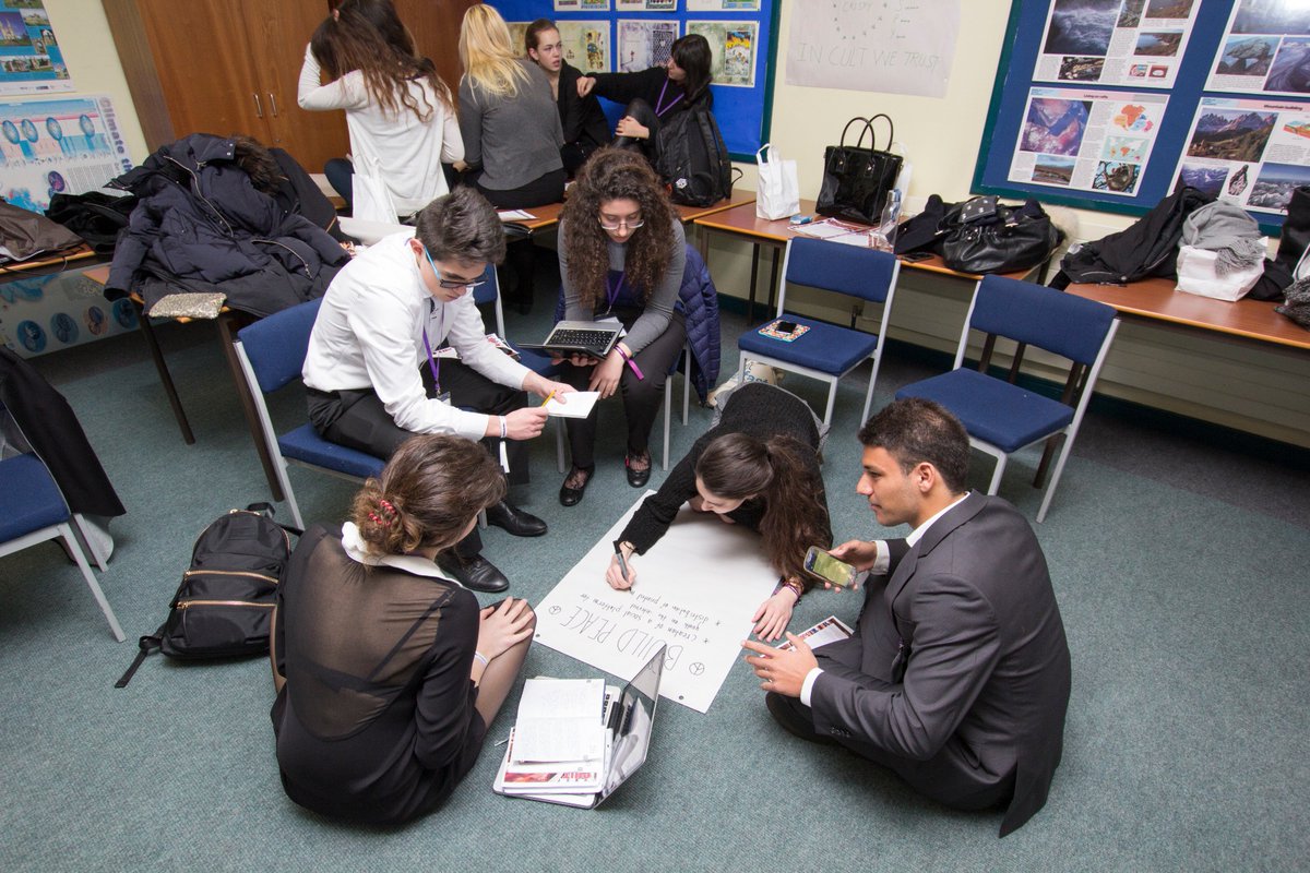 gerdcurley's tweet photo. #workshops @StMarysBelfast by @Dubfast2016 Gr8 atmosphere in college @Anorthosis87  @PaulMaskeyMP @EilisMcateer https://t.co/UIiZhEH4eK