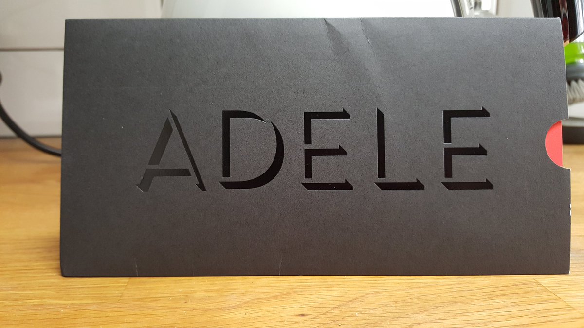 HerRoyalDykness's tweet photo. .@Adele look what came today... Love the presentation #Excited #AdeleOnTour #WomensDay https://t.co/PXu9yFpR84