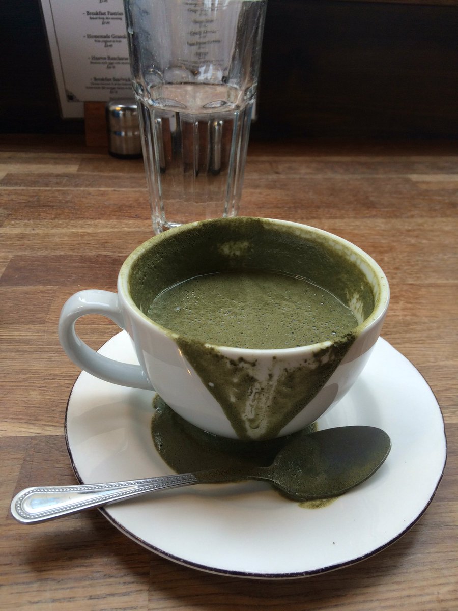 FlorenceTing96's tweet photo. A cup of warm strong matcha latte is needed in this cool weather https://t.co/YJEuLsoX4w