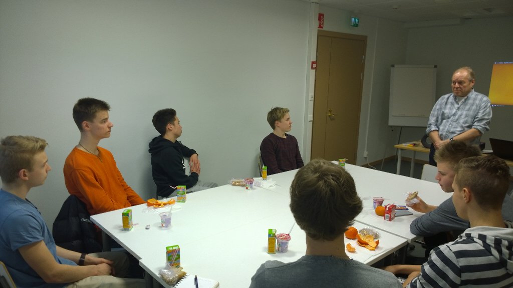 EKAurh_akatemia's tweet image. EKAn Pro-Ryhmä 2016 ensimmäisessä Matti Henttisen mentaalivalmennuksessa. #huippu-urheilu #mentaalivalmennus