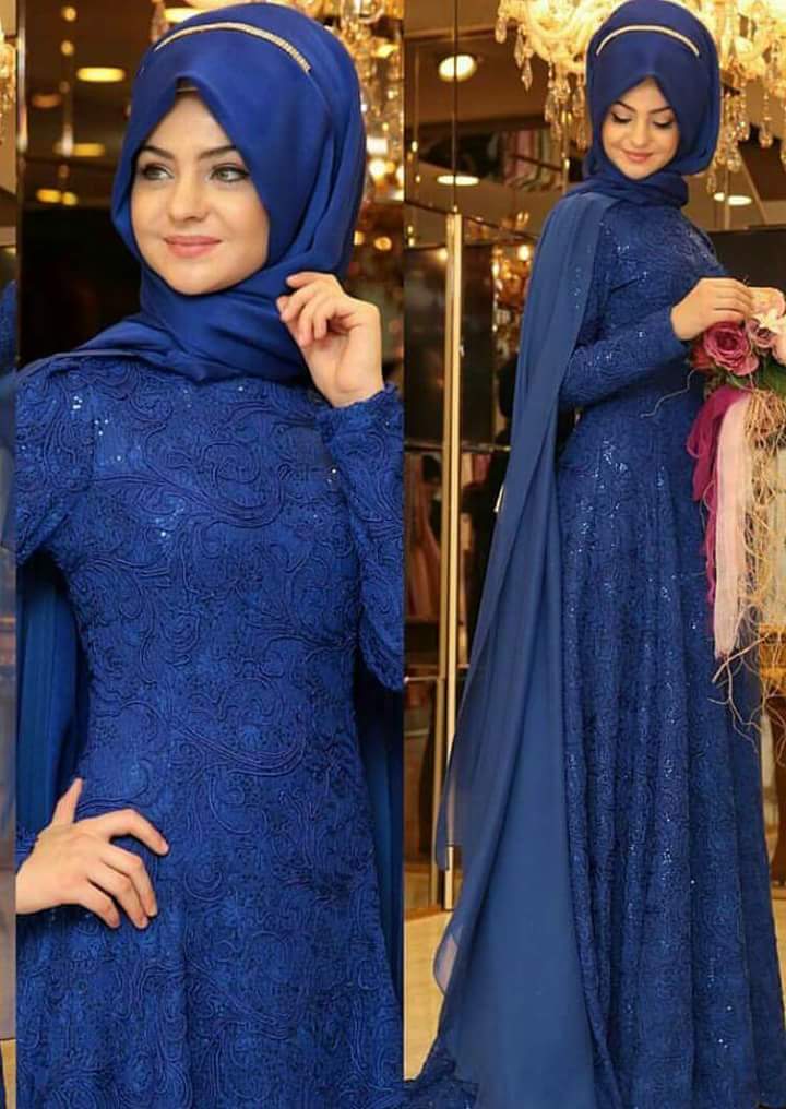 قلبي لايقع خلف اضلعي قلبي يقع خلف جمجمتي 
فأحبني بذكاء وٱقنعني
فأنا ٱمرأة لاتستدرجني الكلمات انما تستدرجني المواقف