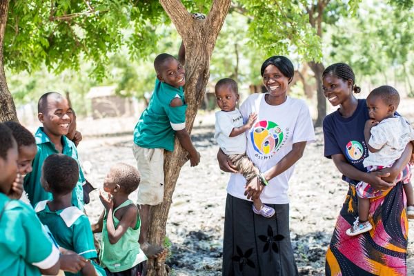 Happy #IWD2016! Meet #UKAidDirect grantee <a href="/m2mtweets/">mothers2mothers</a> supporting HIV+ mothers in Malawi bit.ly/24NSTw7
