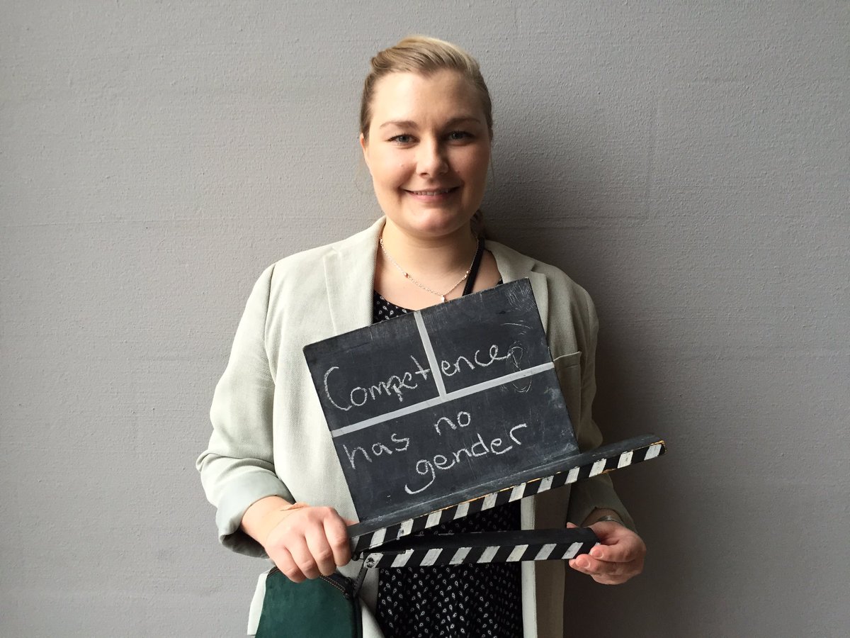 annaroutti's tweet image. #womenintechFI happy #IWD2016 @MicrosoftOy #netlight #thecodepub