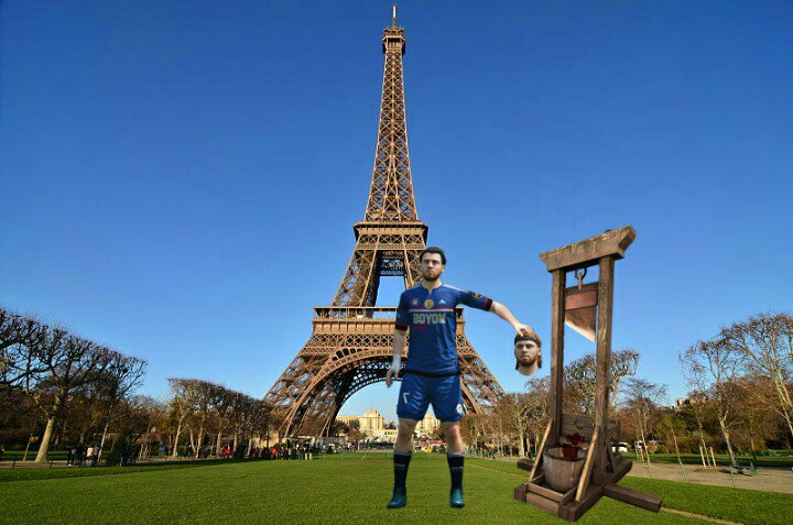 ShiN0dA77's tweet photo. Hoy Koblas y yo visitamos París https://t.co/0Xw9N4Xfg1