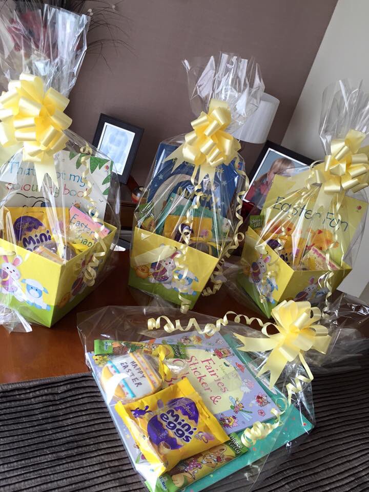 DawnsUsborne's tweet photo. More gorgeous Easter gifts ready for delivery #eastergifts #lovereading https://t.co/v8cub330rT