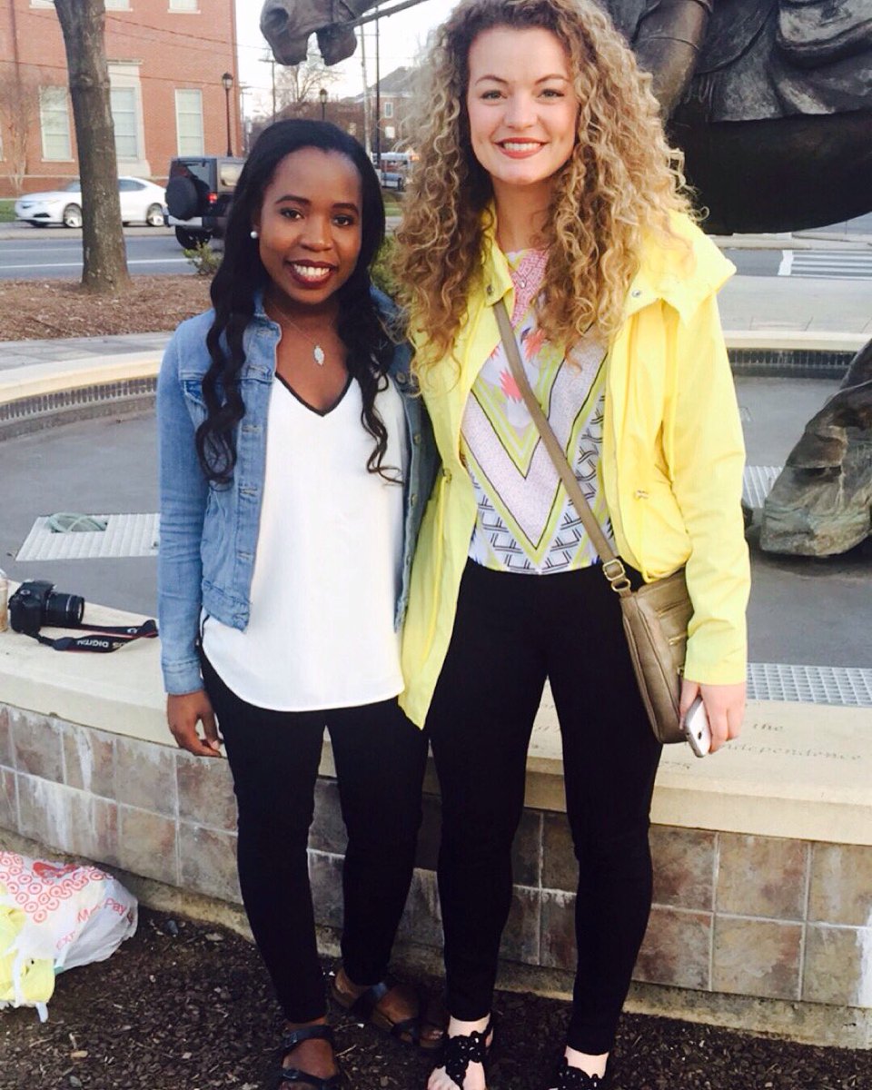 Cforadvancement's tweet image. CORE representing @DMschools @DMRoosevelt @DMPS_Academy at #ADreamDeferred16 in NC! #CoreADreamDeferred16