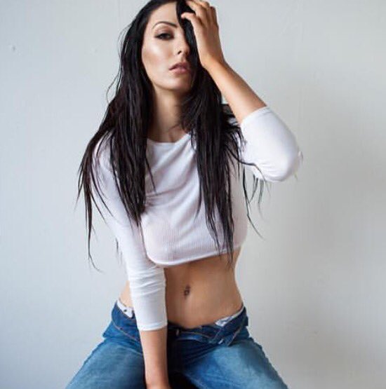 Happy #InternationalWomensDay 😉✌🏻️💖🎉 https://t.co/L78lmUzxlc<a href="/tag/internationalwomensday"class="tags">#InternationalWomensDay</a>