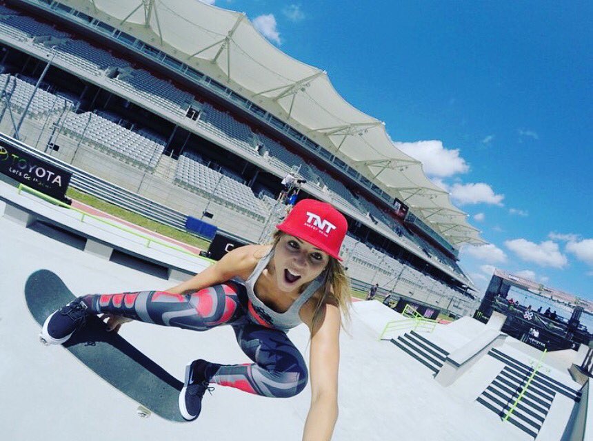 LeticiaBufoni's tweet photo. Happy International Women's Day. 💪🏻

Feliz Dia Internacional da Mulher. 💪🏻

#GoProGirl 
#IWD2016 https://t.co/tSn8LNGpfE