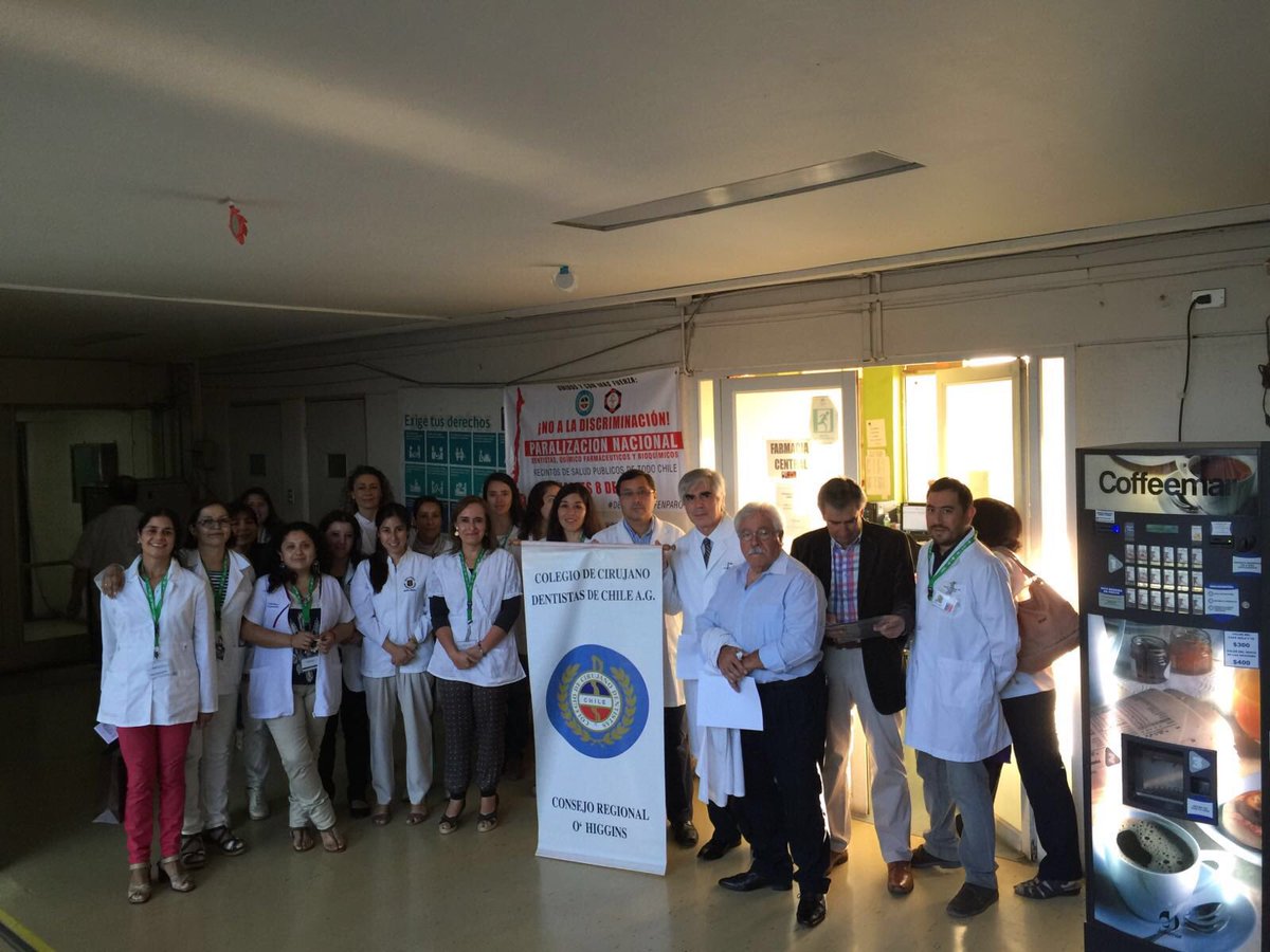 qfasistenciales's tweet photo. Paro de Dentistas,QF y BQ en todo Chile @cdentistaschile @farmac_alerta @ColegioQFyBQ @Aneqyf #dentistasyqfenparo https://t.co/YpDTUgXSvU