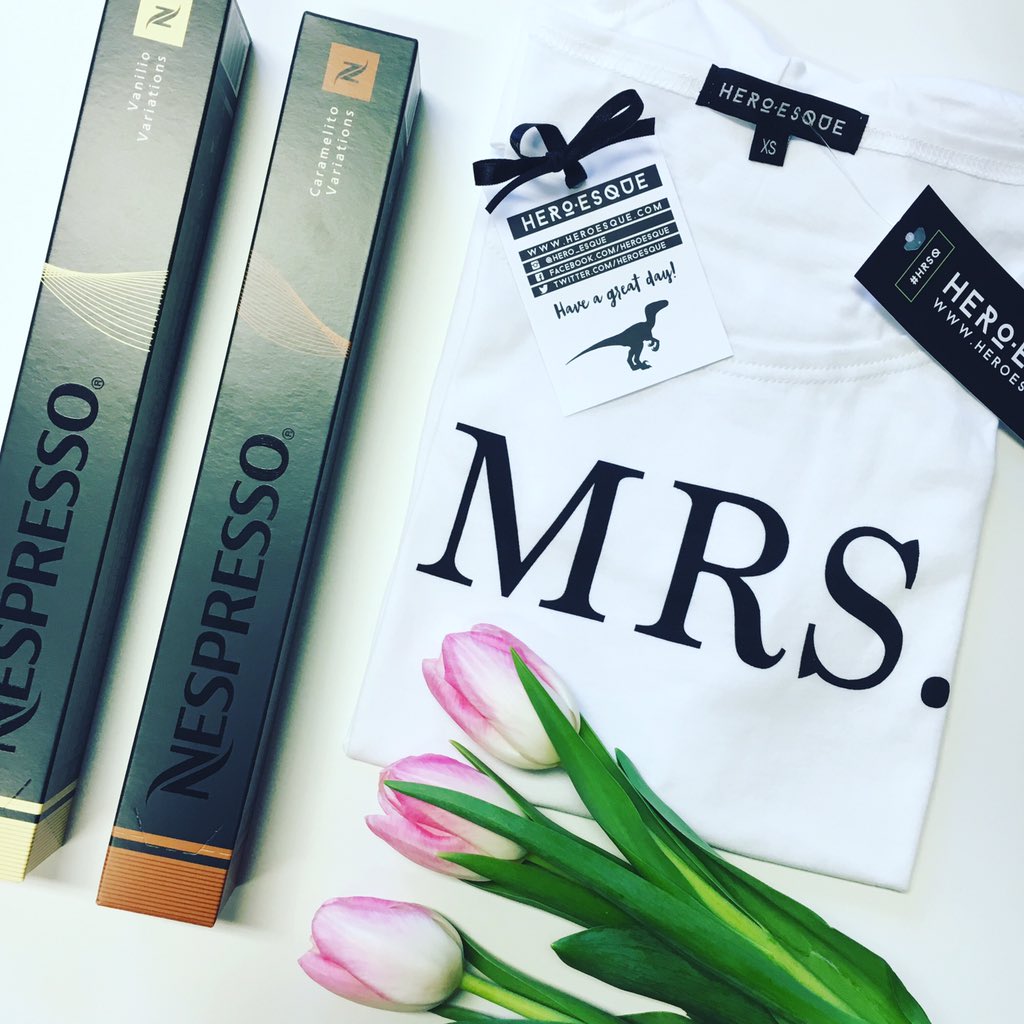 heroesque's tweet photo. Have an awesome day ladies! Who run the world? GIRLS🌍✨#internationalwomensday #womensday #ootd #gift #HEROESQUE.COM https://t.co/dFguCMu8Y6