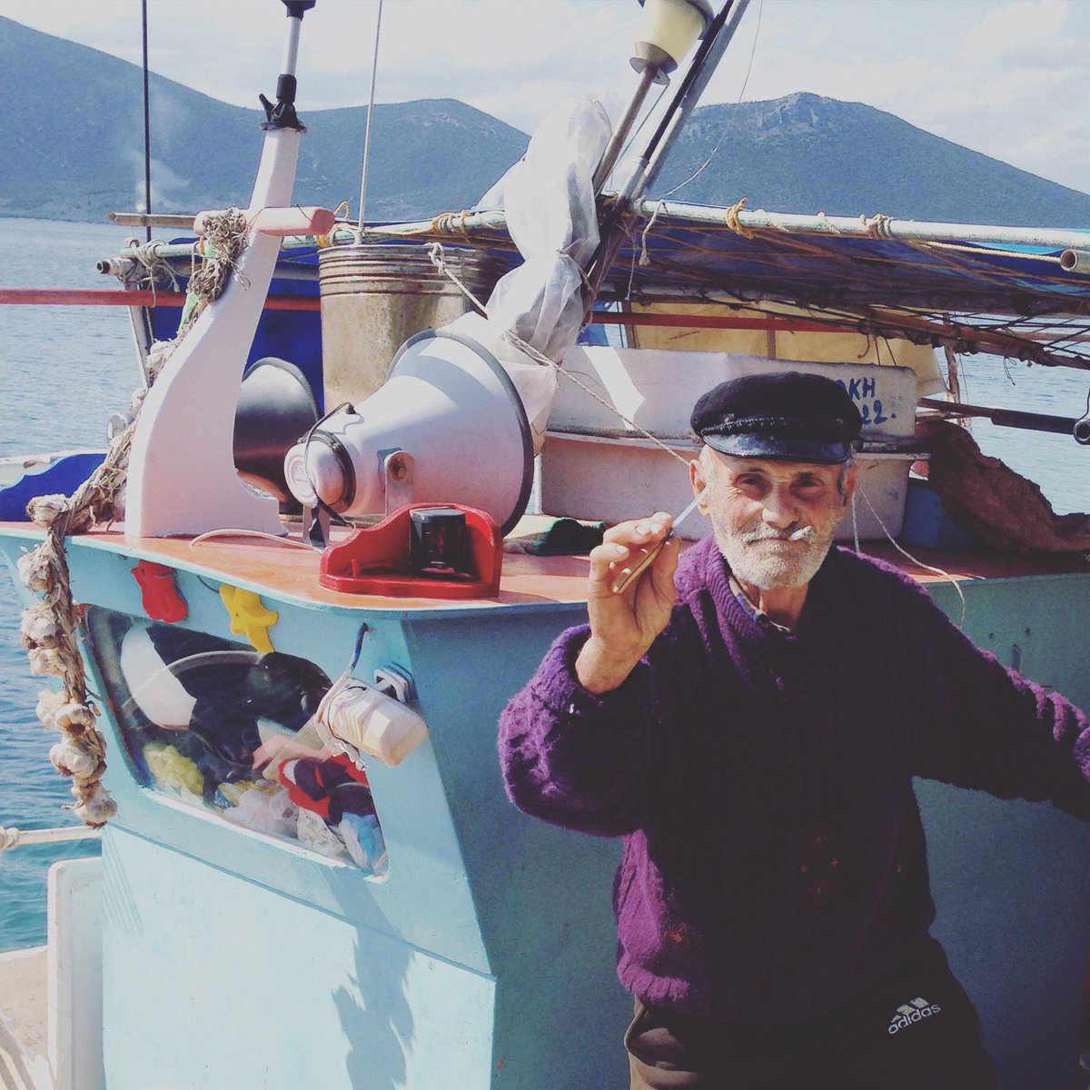 silveryoga's tweet photo. Our local fisherman, meet Papou! #Greece #fisherman #islandlife #aegeansea https://t.co/zzhdJAZwup