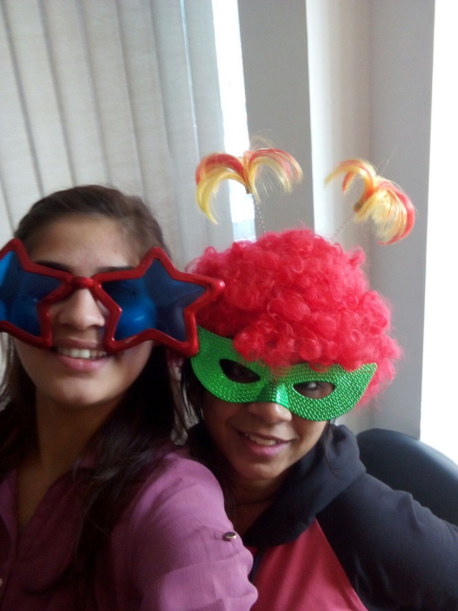 sesmic_ruch's tweet photo. Celebrating Women's day!  #InternationalWomensDay #funkyPhotoShot #MphRx https://t.co/imExdnFfDF