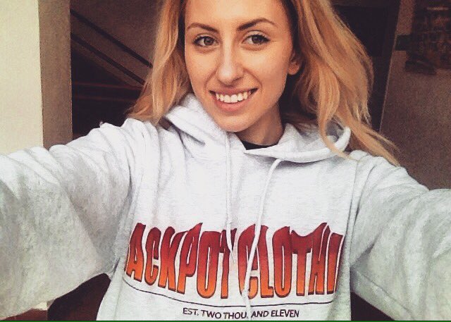 KatarinaJanda's tweet photo. Girls have a nice day !☺️🌸💐👸🏼 #jackpotclothing https://t.co/JLYSjCVPtY