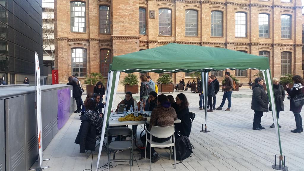 MusesambTraca's tweet photo. Què podem fer nosaltres per l'#equitat? Existeix aquesta a la #universitat? #diadeladona #8marcUPF https://t.co/rzYxkVumyq