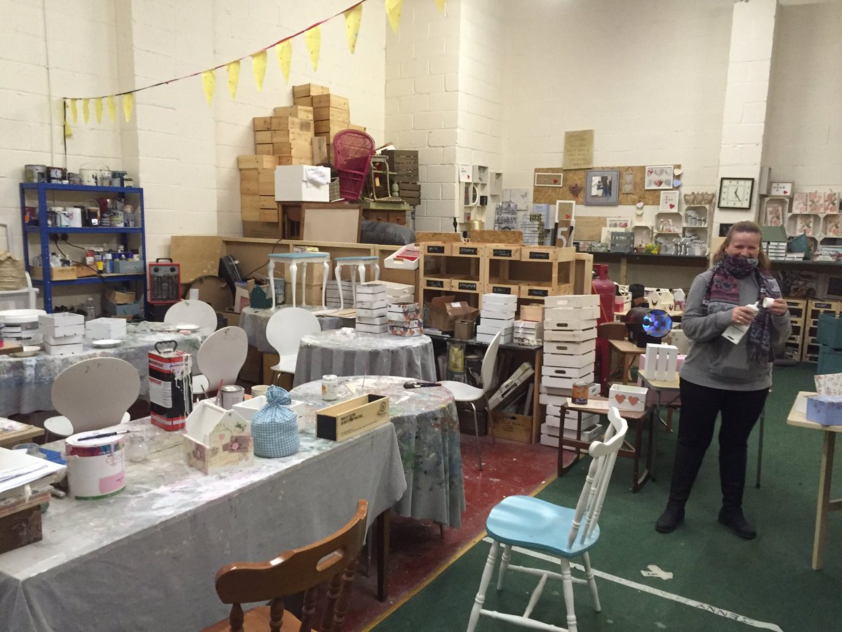 stuhomer71's tweet photo. AMAZING handmade products from @DiscoverUdy5 great seeing you today https://t.co/wqMZaoaVvy
