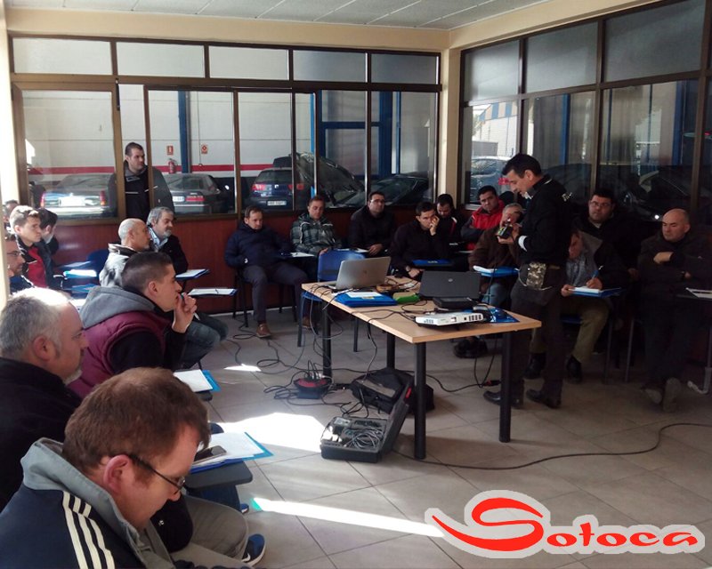 RecambiosSotoca's tweet photo. El primer curso del año de @TalleresMas en @RecambiosSotoca ha sido esta mañana impartido por @Formauto https://t.co/E4hpin1JPS