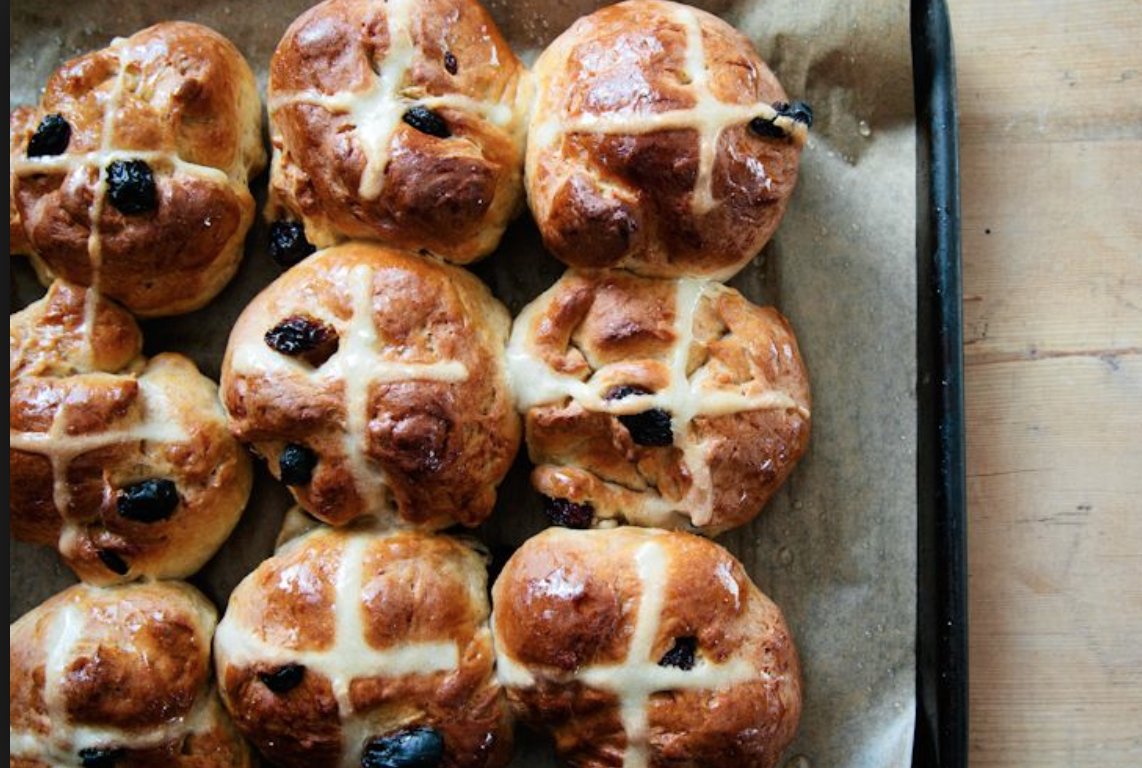 Baking #hotcrossbuns, #paskabread & more at our @MontINNTO workshop, Mar 26. ow.ly/Z2leR #GBC #blogto