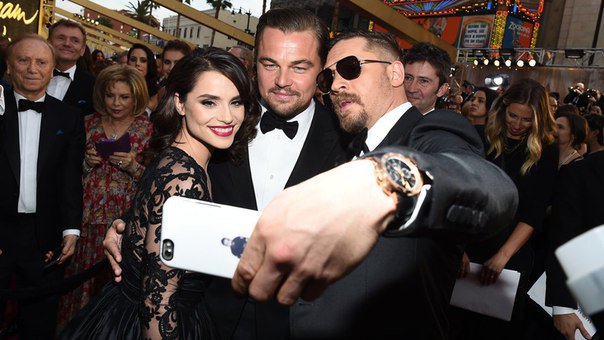 wylsacom's tweet image. “Лео, скажи Samsung!”