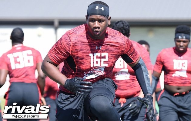 KroogCity's tweet photo. Don't know Morris Joseph Jr.? Find out why he was an MVP in #RivalsCamp NOLA OL/DL 1v1's: https://t.co/dEGE8SfxWW | https://t.co/LYf5Q8Mxme