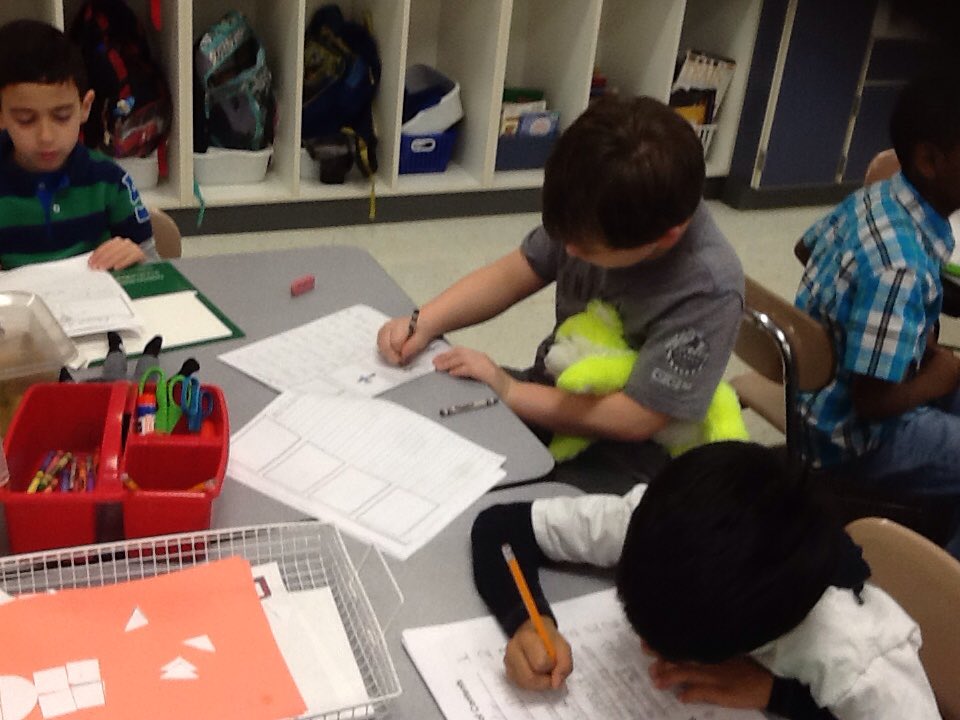 ReneeLWhite5's tweet photo. Publishing #NF All Abouts as an #author is more fun w @Buncee &furry friends.#lpeswake @Boosterthon #classincentive https://t.co/zS9fpzkIbC