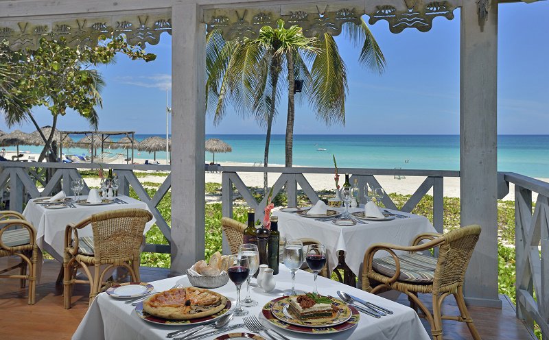 solways_cuba's tweet photo. ¿Te apetece un almuerzo 5 estrellas? Foto: Hotel Meliá Las Américas https://t.co/J67j3v4suq #Cuba #relax #playas https://t.co/U7YM0ldAEx