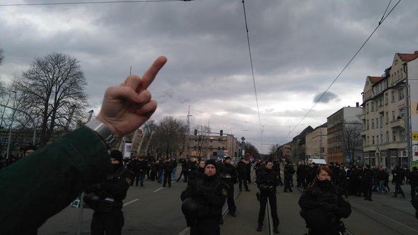 Kaltlandreisen's tweet photo. "Oma, Opa, Onkel Peter - Keine Opfer, sondern Täter" - Unser Bericht von #C0603 ist online.
https://t.co/Zw85idvRT5 https://t.co/JVa1qniwy8