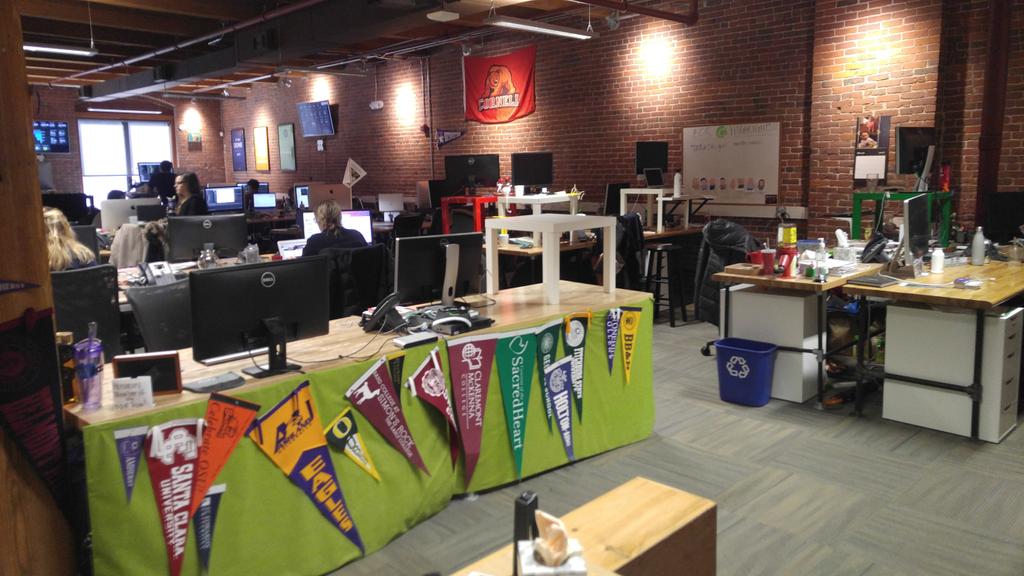NHSbeyondfit's tweet photo. Visiting @EverTrue to learn about what start ups are all about.
@NHSProjectWeek #nhsprojectweek https://t.co/RuISaAUpOS