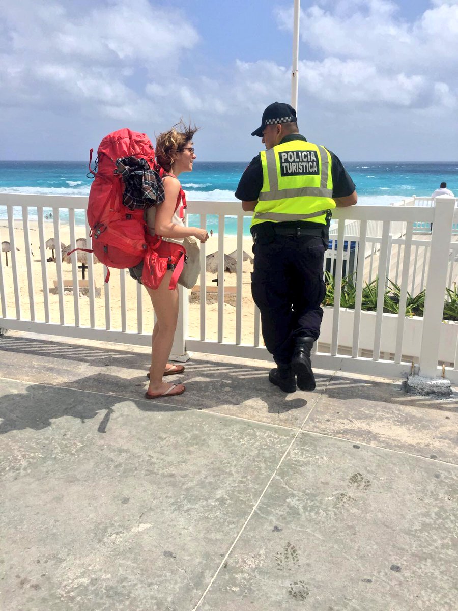 BibianCastillo's tweet photo. #PoliciaTuristica en operativo #SpringBrake2016 #Cancun @AytoCancun @PaulCarrillo2 @VivoEnCancun https://t.co/w64ryrostB