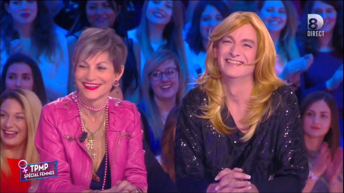 TBT9_W9's tweet photo. Et @IsaMoriniBosc on dirait la patronne du bar à côté 😂 #TPMP https://t.co/lyzWWyVXM6