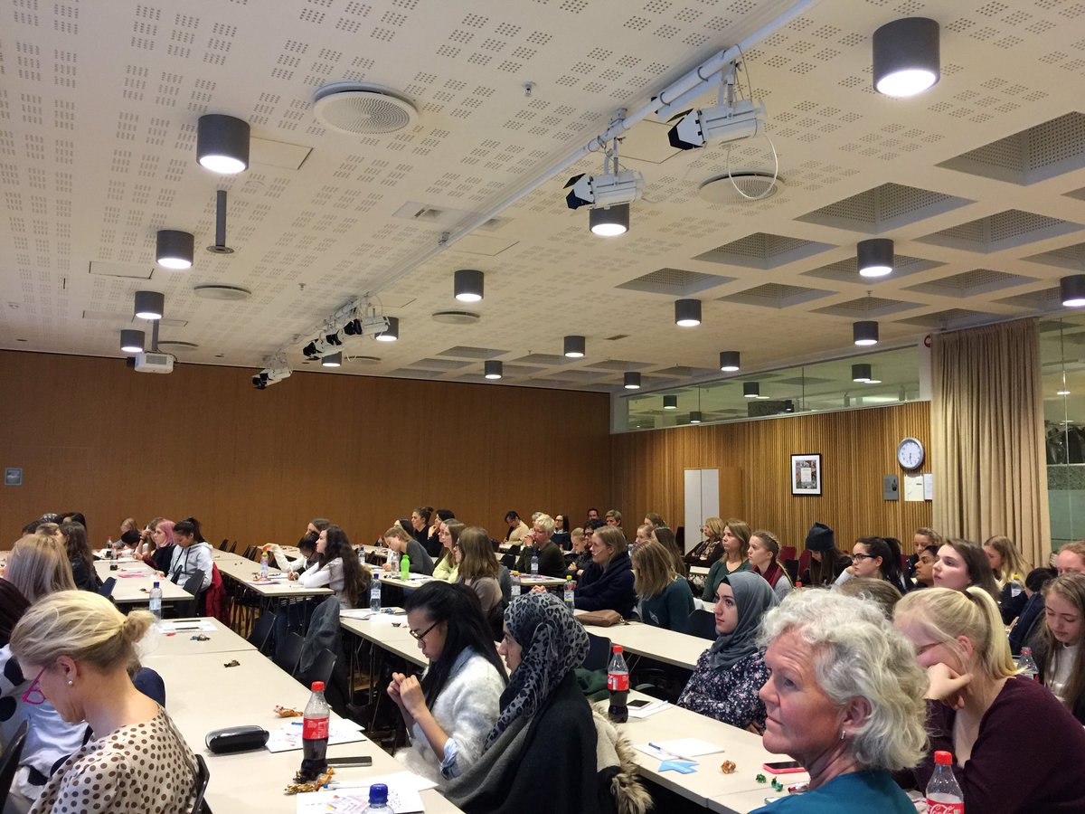 Louise Fuchs tweet media