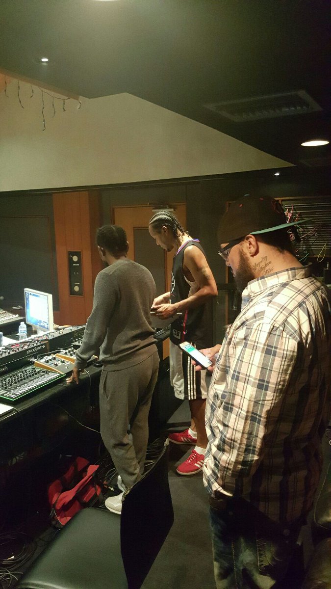 YcBoomin's tweet photo. #HardWorkPaysOff #DJQuik #K.LAMAR #YCBOOMIN #MoneyBtheReason #BossGrind https://t.co/kzYaJG8Gh2