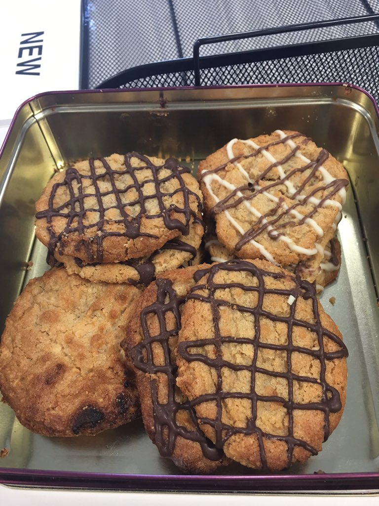 FiBerry_'s tweet photo. When @Sarah_Cannon makes peanut butter cookies 😻❤️ you know me too well... https://t.co/TcckCspPKo