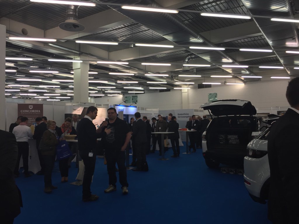 ViradoDE's tweet photo. Halbzeit ist vorbei auf der #MMMmesse und wir freuen uns auf noch mehr #Versicherungsmakler bei uns am Stand 77. https://t.co/8Qhp7l7kWR