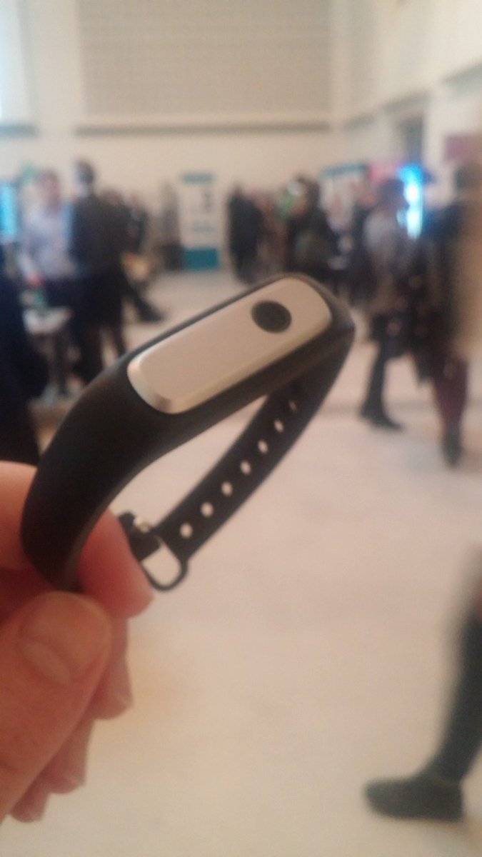 raymiosun's tweet photo. Raymio #wearable #tech @MI_News #medicobazar https://t.co/31O8iJUu1s