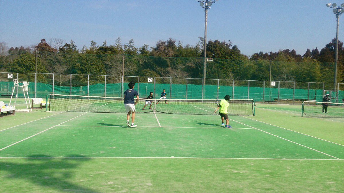 大阪教育大学硬式テニス部 3 4 3 6に男子部で四日市大学 東海学園大学へ遠征に行ってきました 写真はその様子とその後の名古屋観光の様子です 推薦入試で一足早くに合格した来年度入学者2名も来てくれました T Co T3k7zrt1qu