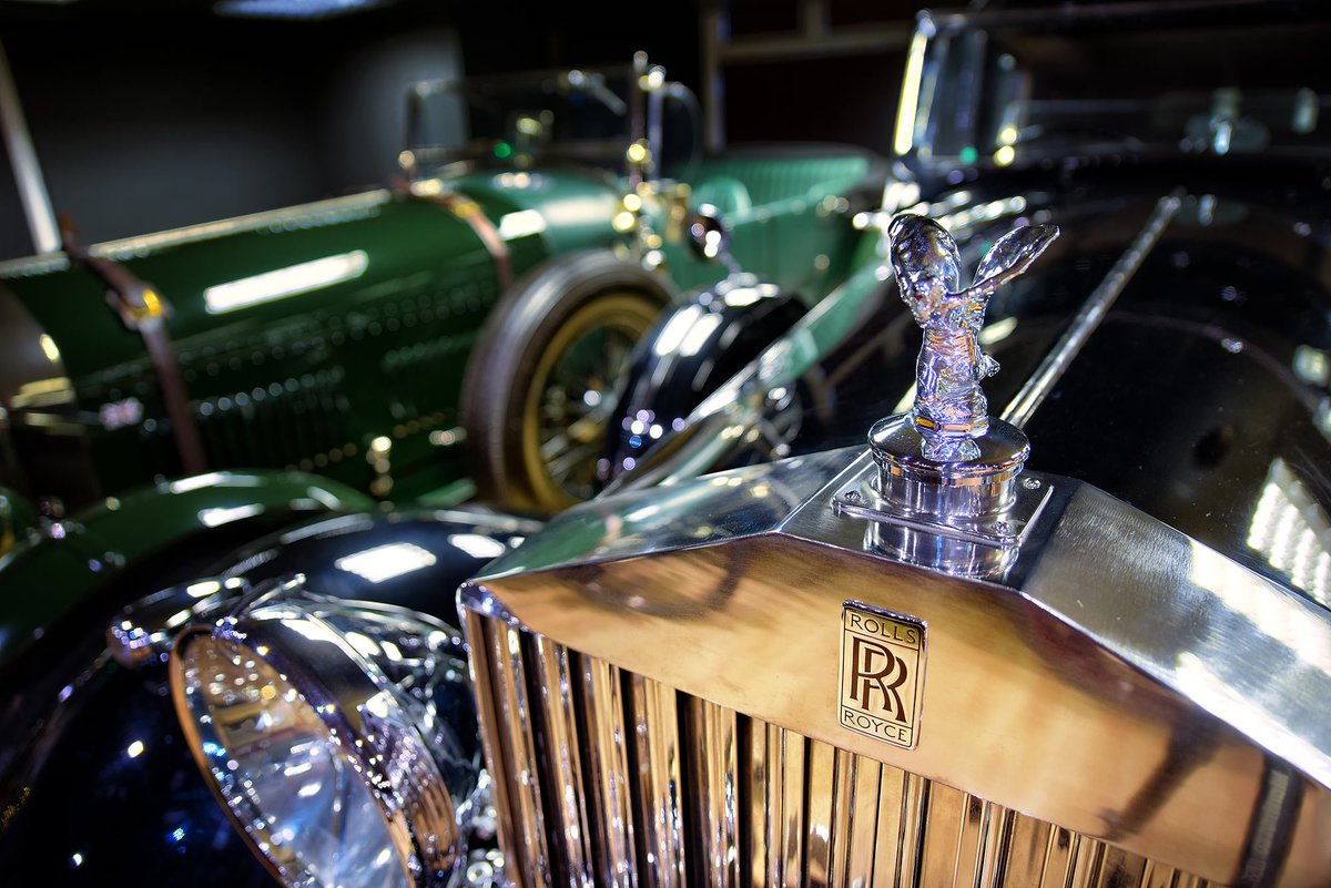 #Vintage &amp; #Prestige #Cars attending the 28th #Techno-Classica #Essen #Show siha.de/tce_uk.php?m=1…